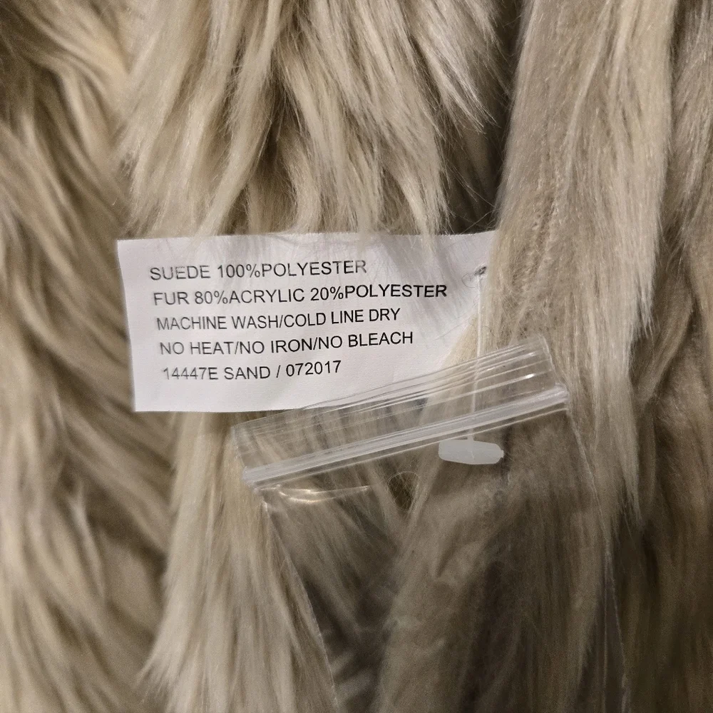 Donna Salyers Fabulous Furs Coat - Picture 7 of 7